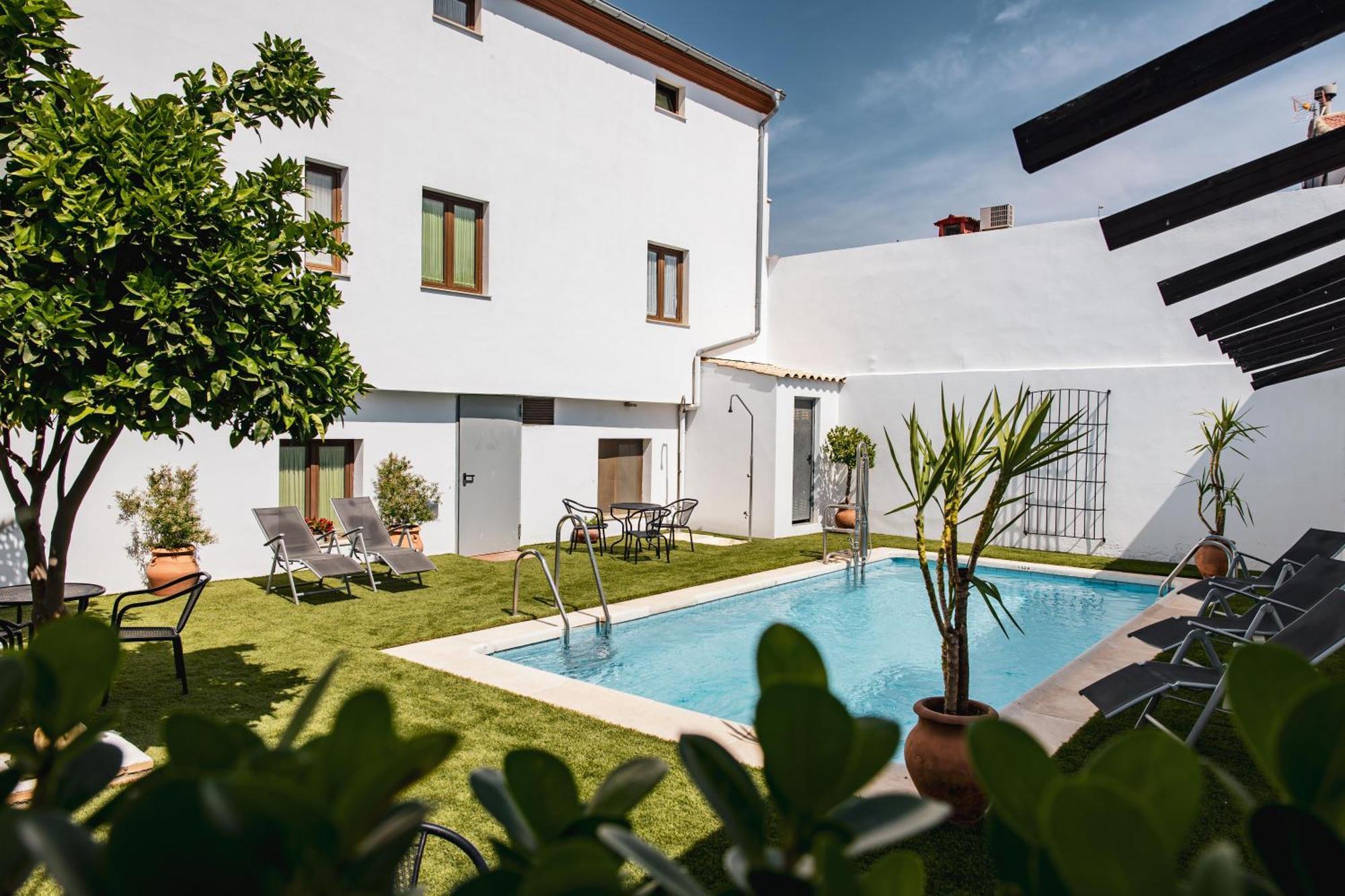 Hostal Aznaitin Baeza Exterior photo